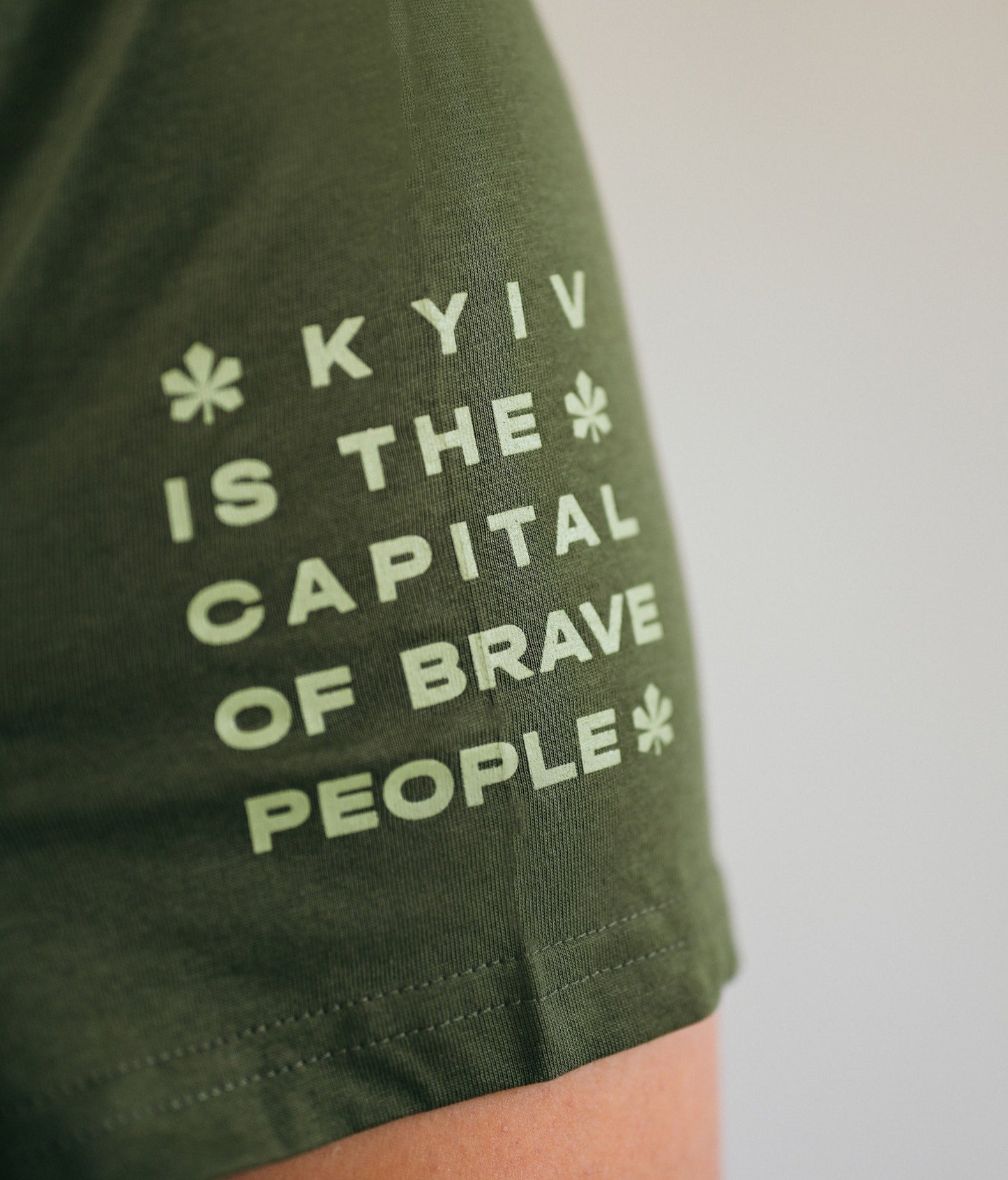 "Kyiv" Men's Basic Tee